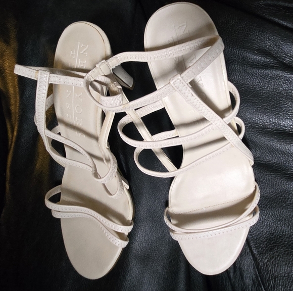 New York Transit NEW Cream Strappy "Naked" Sandals Sz7.5M - Picture 11 of 12